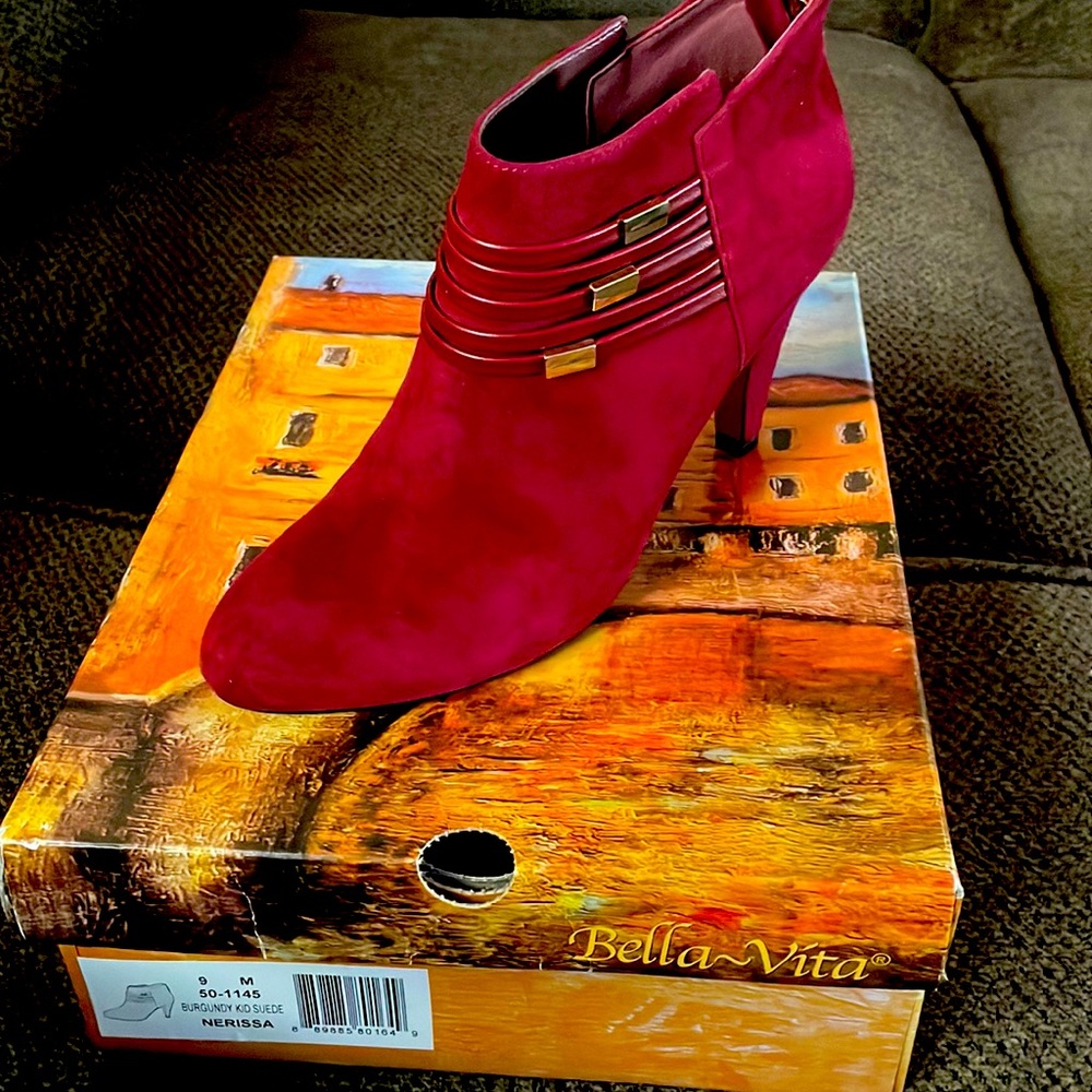 Burgundy kid suede boots size 9 in box